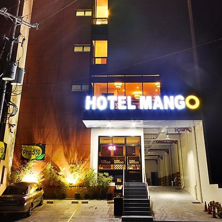 Hotel Mango Marikina Exteriör bild